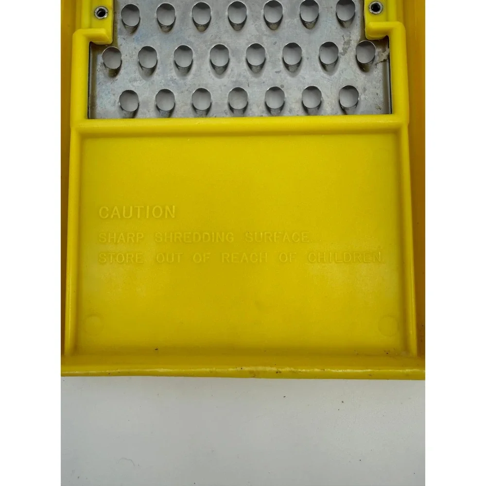 Rubbermaid Vintage Cheese Grater Shredder Yellow 3085 Retro‎ Kitchen Tool